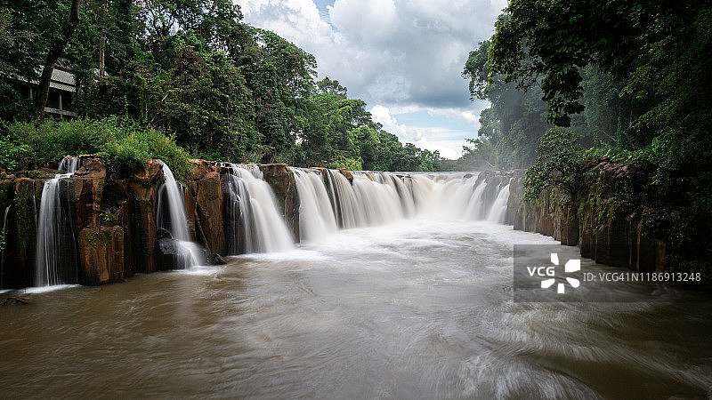 Tad Phasuam Waterfall, Champasak，老挝语图片素材