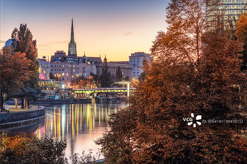 维也纳傍晚城市景观图片素材