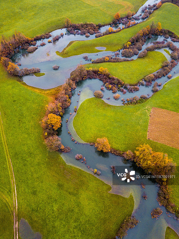 秋季田野航拍照片图片素材