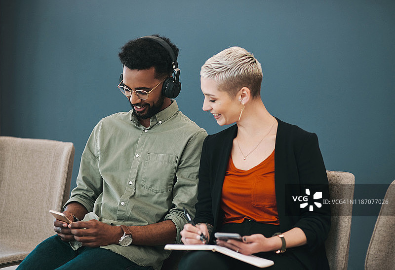 看看这个网站，它会向你发送工作通知图片素材