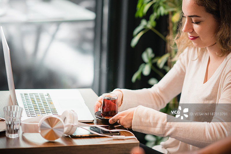 异地办公图片素材