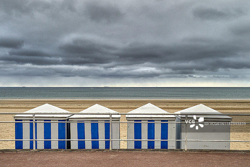 法国卢瓦尔-大西洋省的拉博勒海滩图片素材