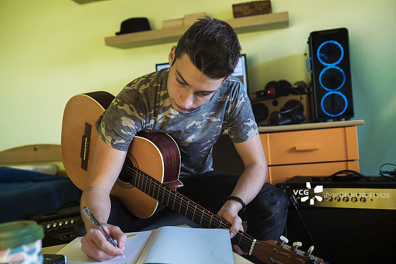 青少年音乐人图片素材