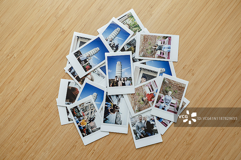 即时相机拍摄的度假照片图片素材