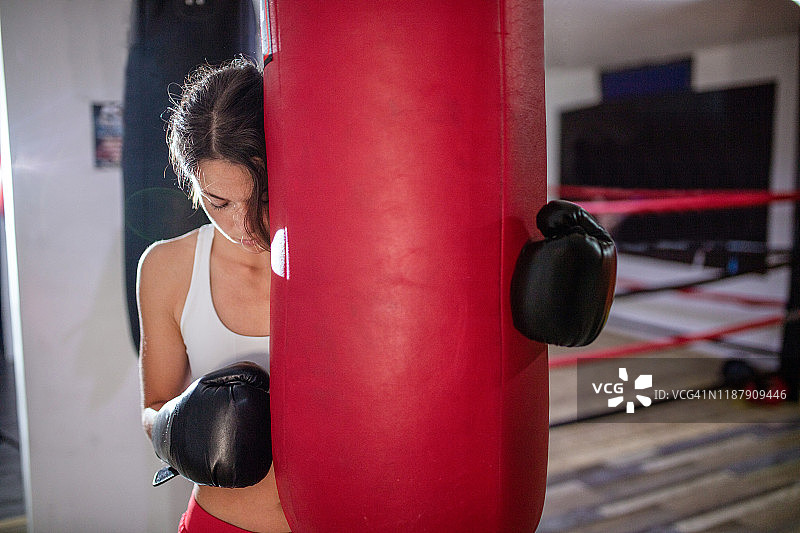 女拳击手训练图片素材