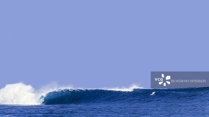 印度尼西亚东爪哇海浪图片素材