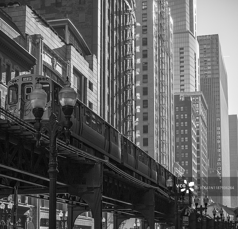 城市中的铁路图片素材