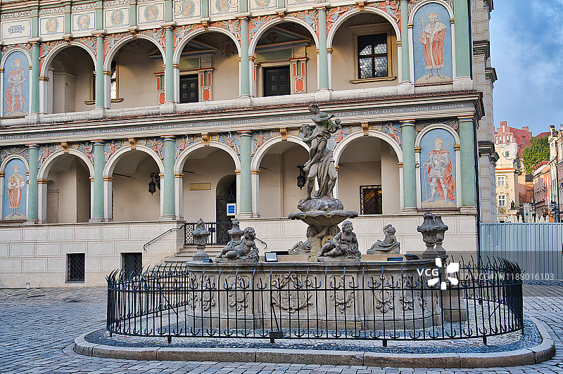 波兰波兹南的普洛塞尔皮纳喷泉图片素材