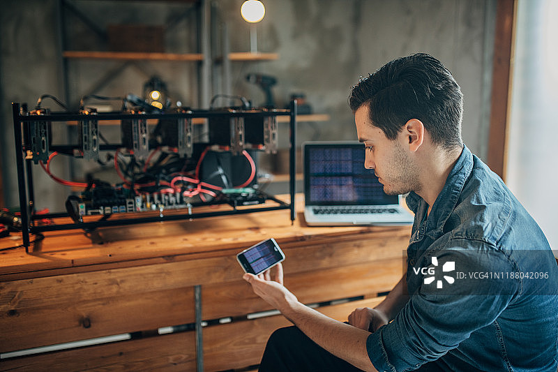 赚钱的时间到了！图片素材