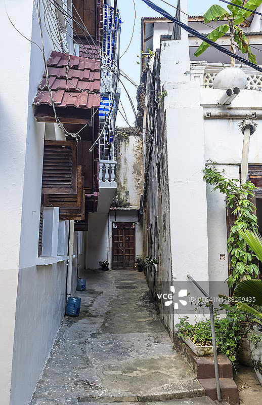 石头城（桑给巴尔镇）历史街区的狭窄小巷，桑给巴尔图片素材