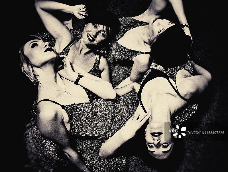 美丽的夜之舞者图片素材