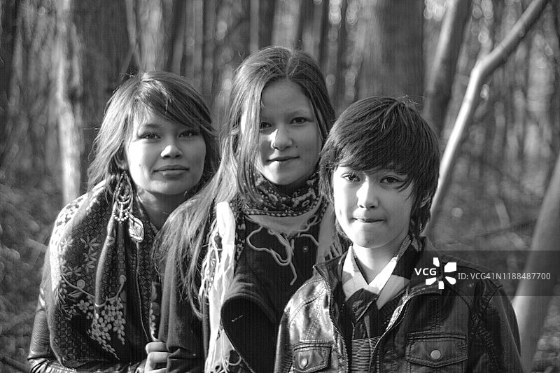 兄妹合影图片素材