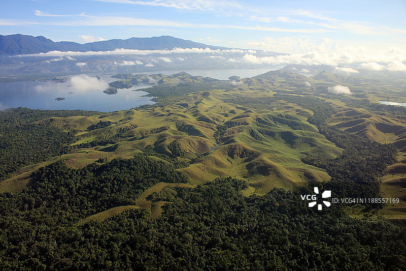 巴布亚省森塔尼湖区图片素材