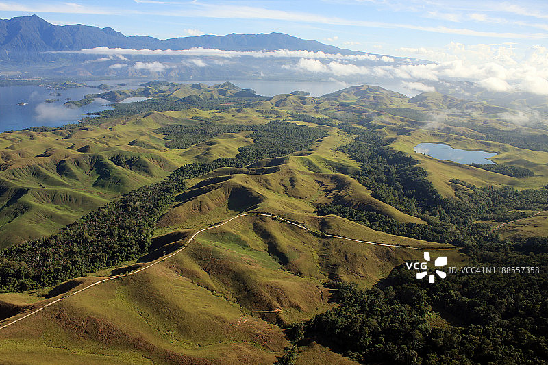 巴布亚省森塔尼湖区图片素材