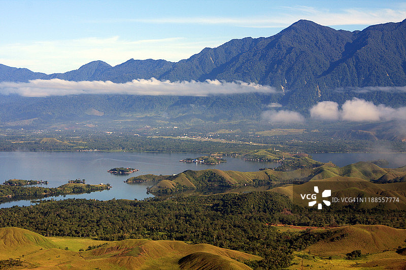 巴布亚省森塔尼湖区图片素材