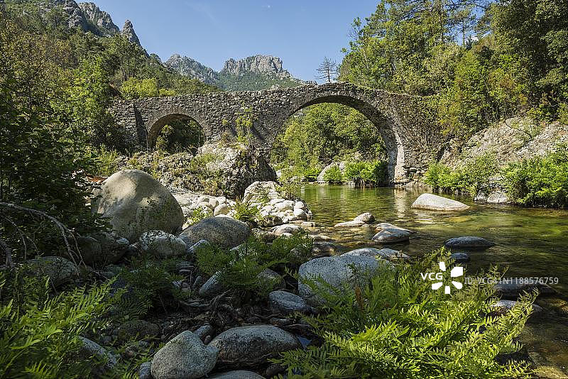 法国科西嘉岛旧热那亚桥图片素材