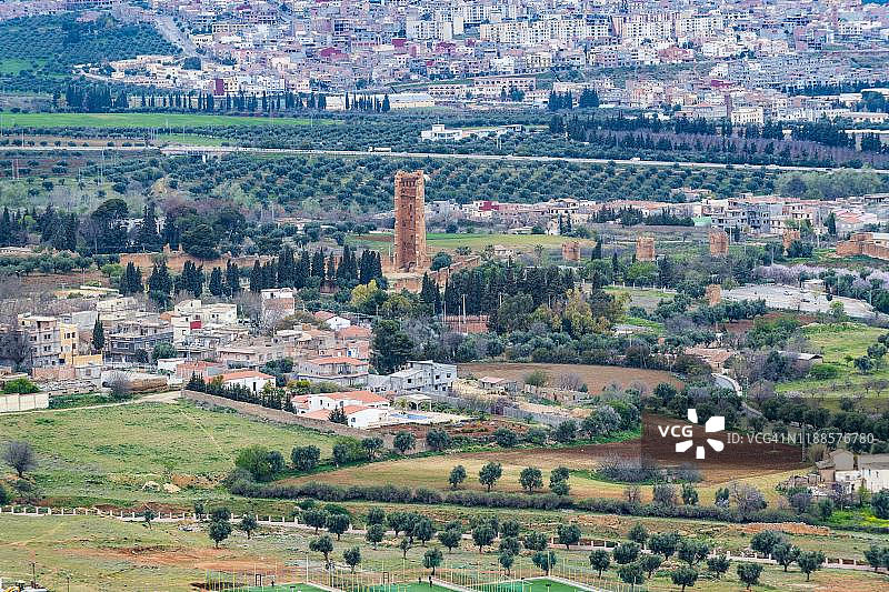 阿尔及利亚特莱姆森曼苏拉清真寺城市景观图片素材