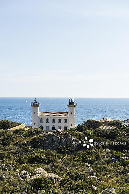 科西嘉岛南海岸的灯塔，塞内托萨灯塔，靠近萨泰讷，法国图片素材