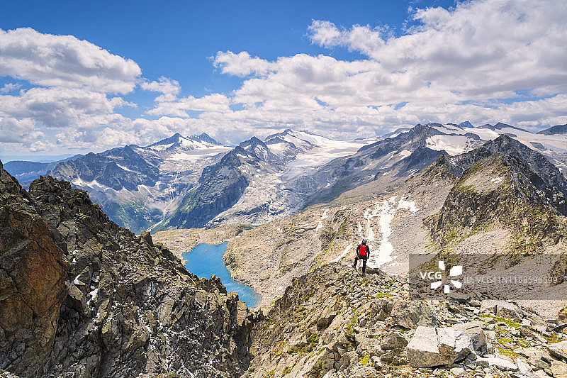 一个人图片素材