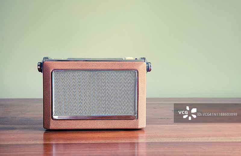 台旧收音机图片素材