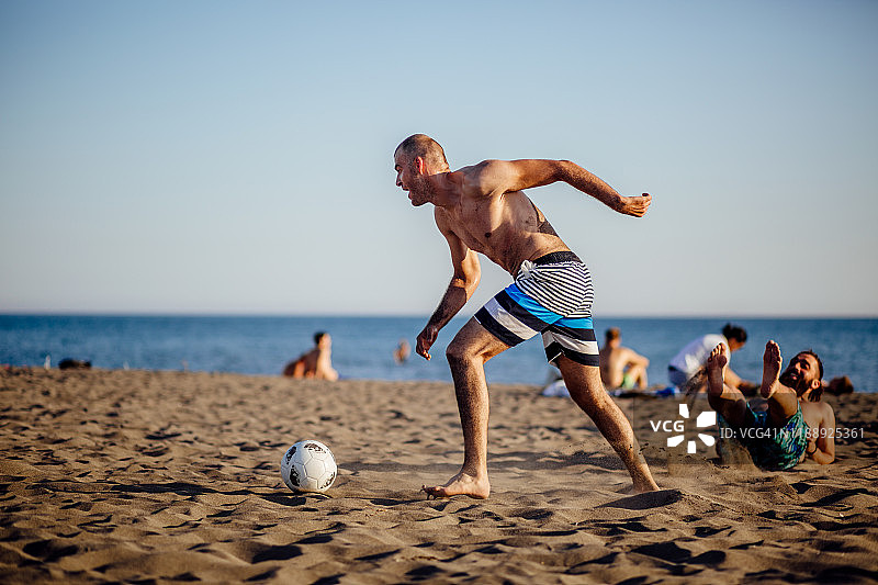 男士度假，简单至极图片素材