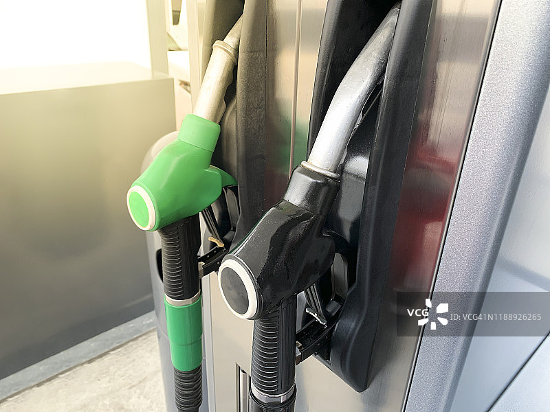 汽油和柴油泵图片素材