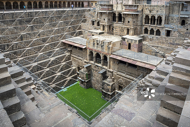 印度斋浦尔阿巴内里镇的月亮水井图片素材