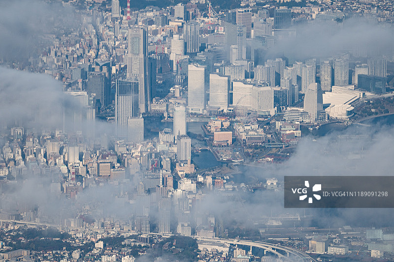 飞机航拍的日本神奈川县横滨市图片素材