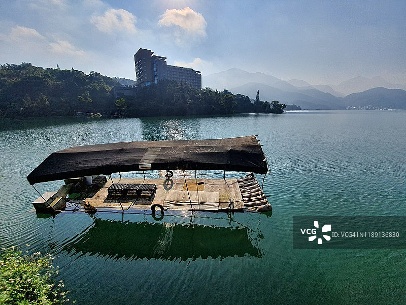 中国台湾南投日月潭的船只图片素材