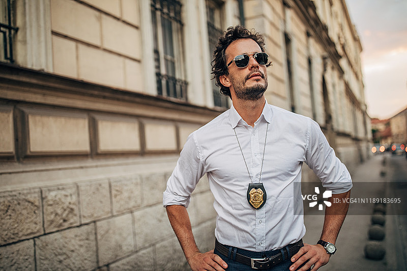 街上的侦探图片素材