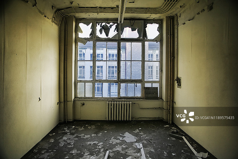 德国柏林废弃工业建筑的房间图片素材