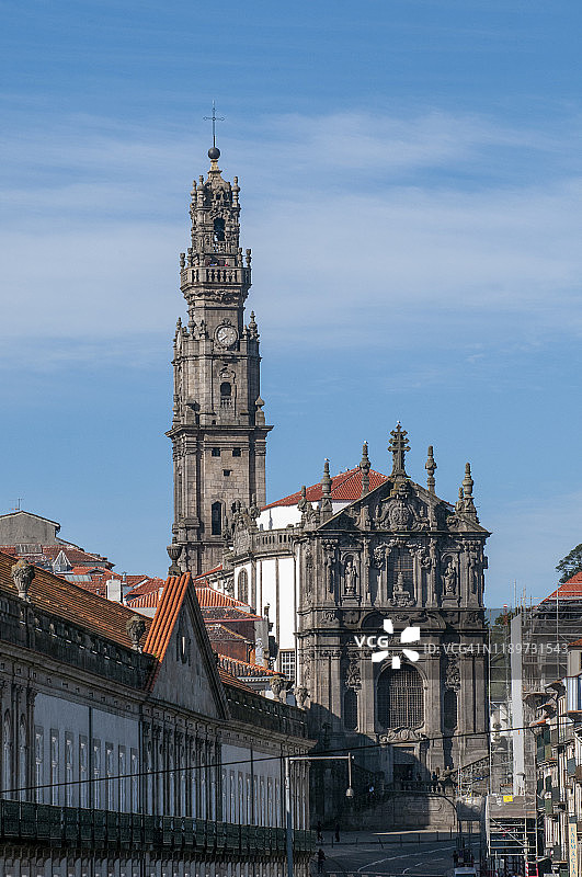 波尔图Clerigos教堂的钟楼图片素材