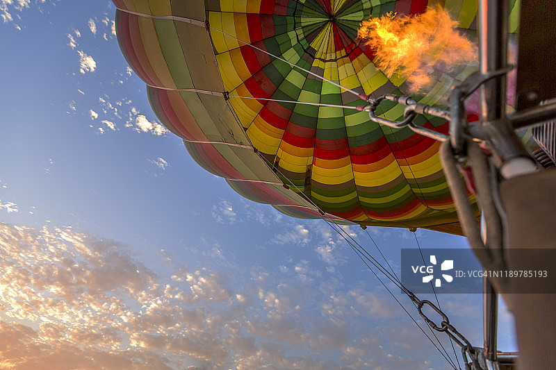 埃及卢克索的热气球图片素材