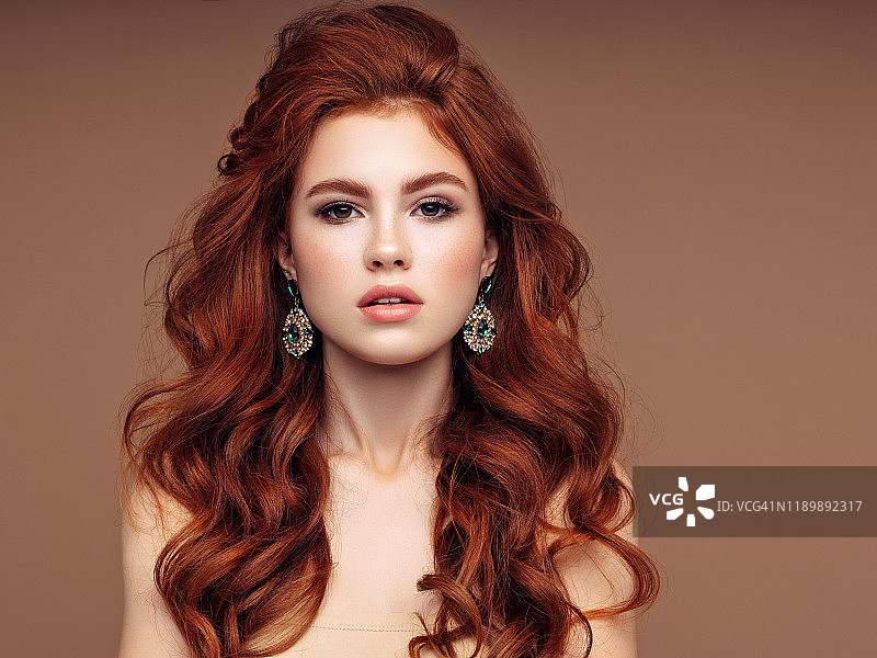 一个漂亮女人的肖像图片素材