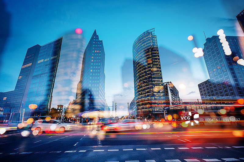 柏林波茨坦广场黄昏抽象景色图片素材