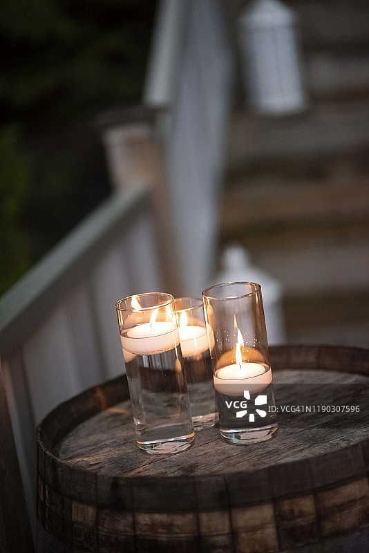 户外蜡烛图片素材