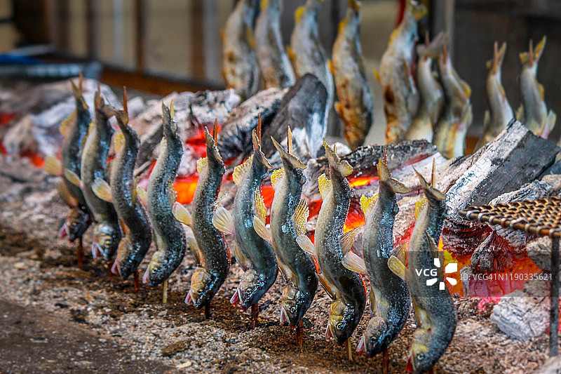 日本栃木县盐烤香鱼图片素材