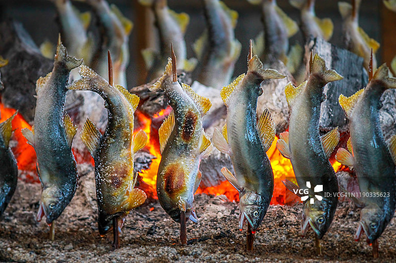 日本栃木县盐烤香鱼图片素材