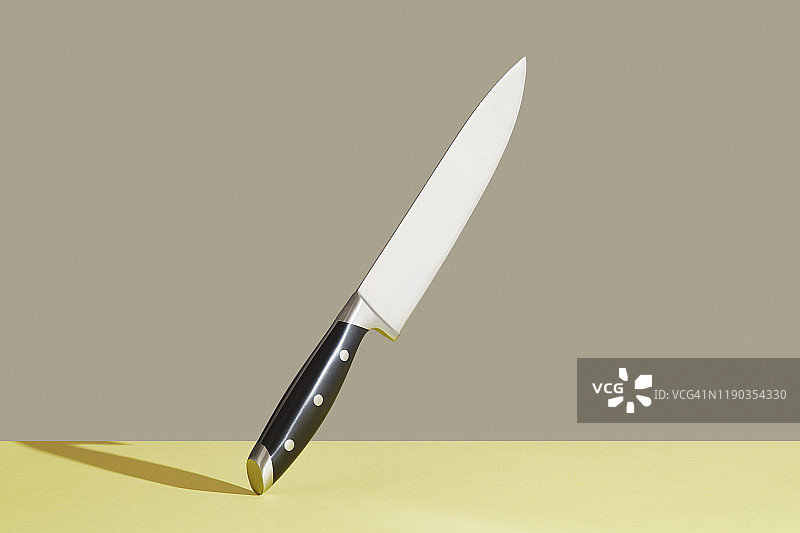 刀尖朝上的厨刀图片素材