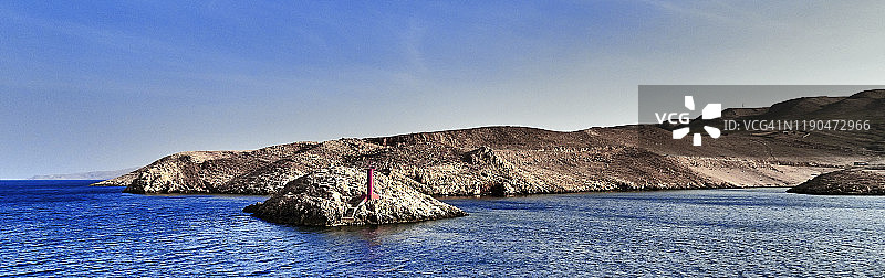 帕格岛，一片粗糙的白色石头沙漠图片素材