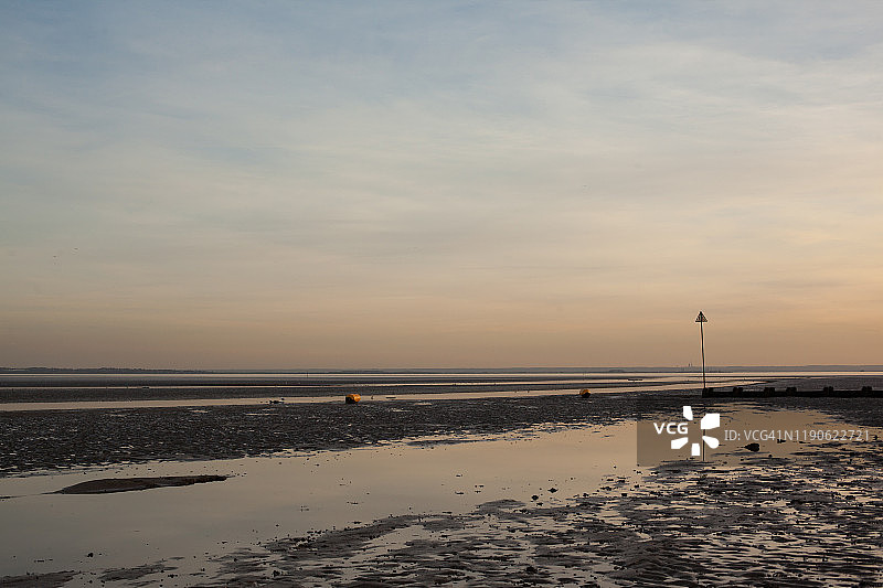 泰晤士河口低潮图片素材