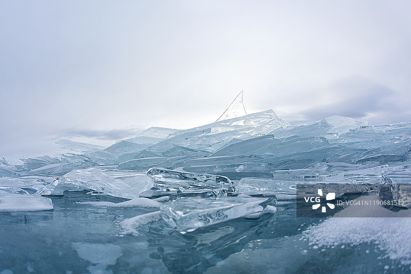 俄罗斯贝加尔湖冬季景观图片素材