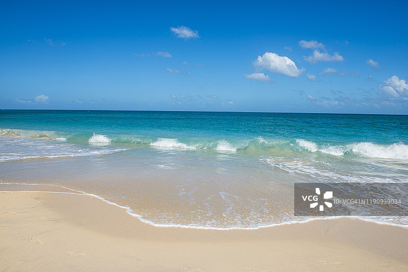 晴朗的一天，格林纳达加勒比海海景图片素材