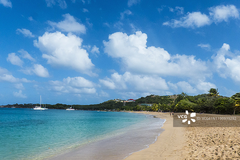 圣文森特和格林纳丁斯盐哨湾的沙滩风景图片素材