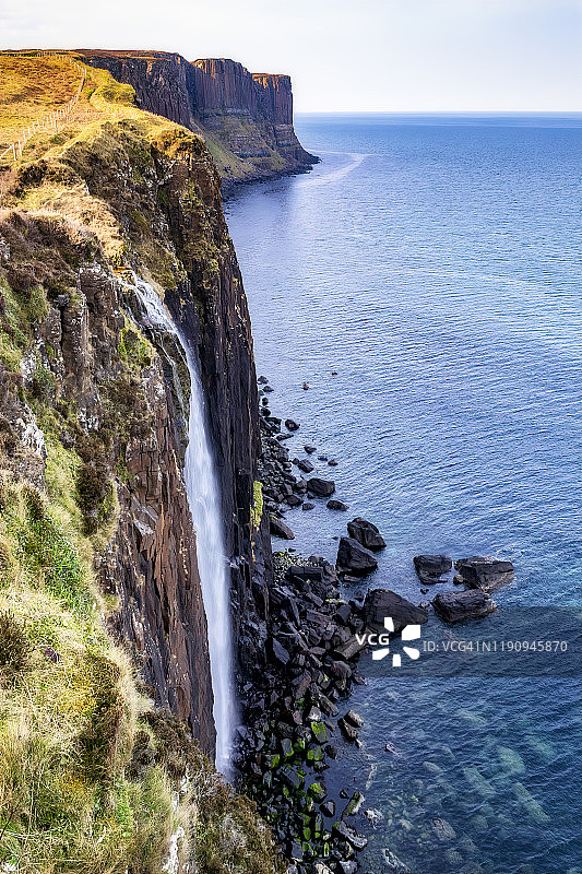 英国苏格兰斯凯岛米尔特瀑布的迷人景色图片素材