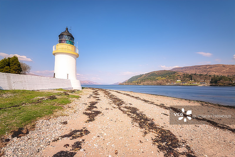 苏格兰高地林内湖畔的科伦灯塔图片素材