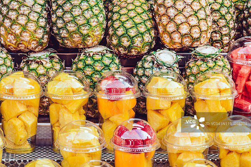 出售的菠萝和芒果图片素材