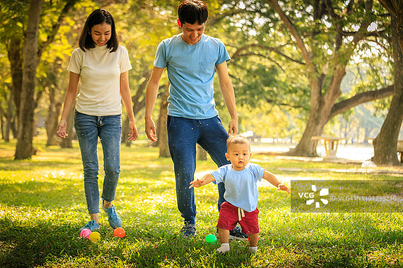 亚洲的家庭图片素材
