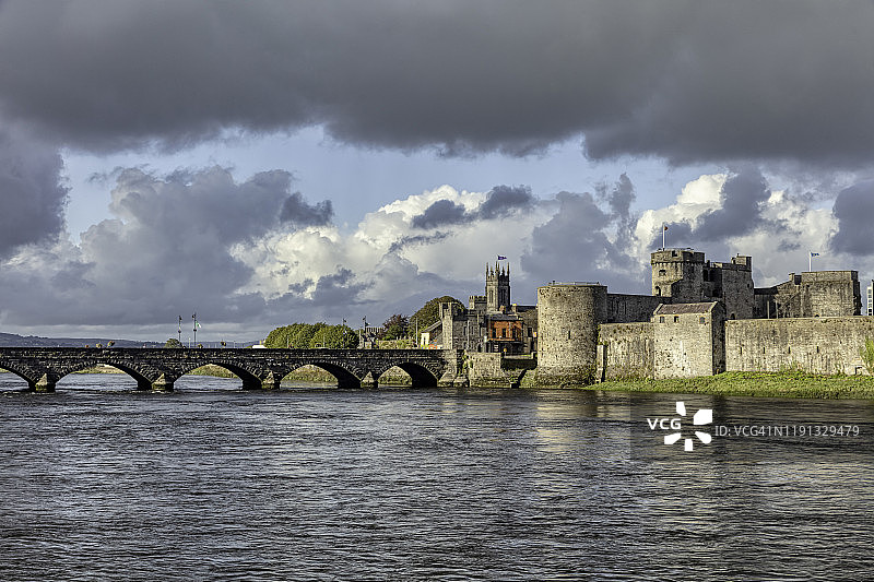 约翰国王城堡，爱尔兰利默里克市图片素材