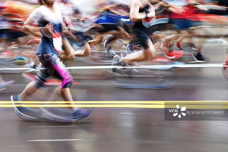马拉松跑者在运动图片素材